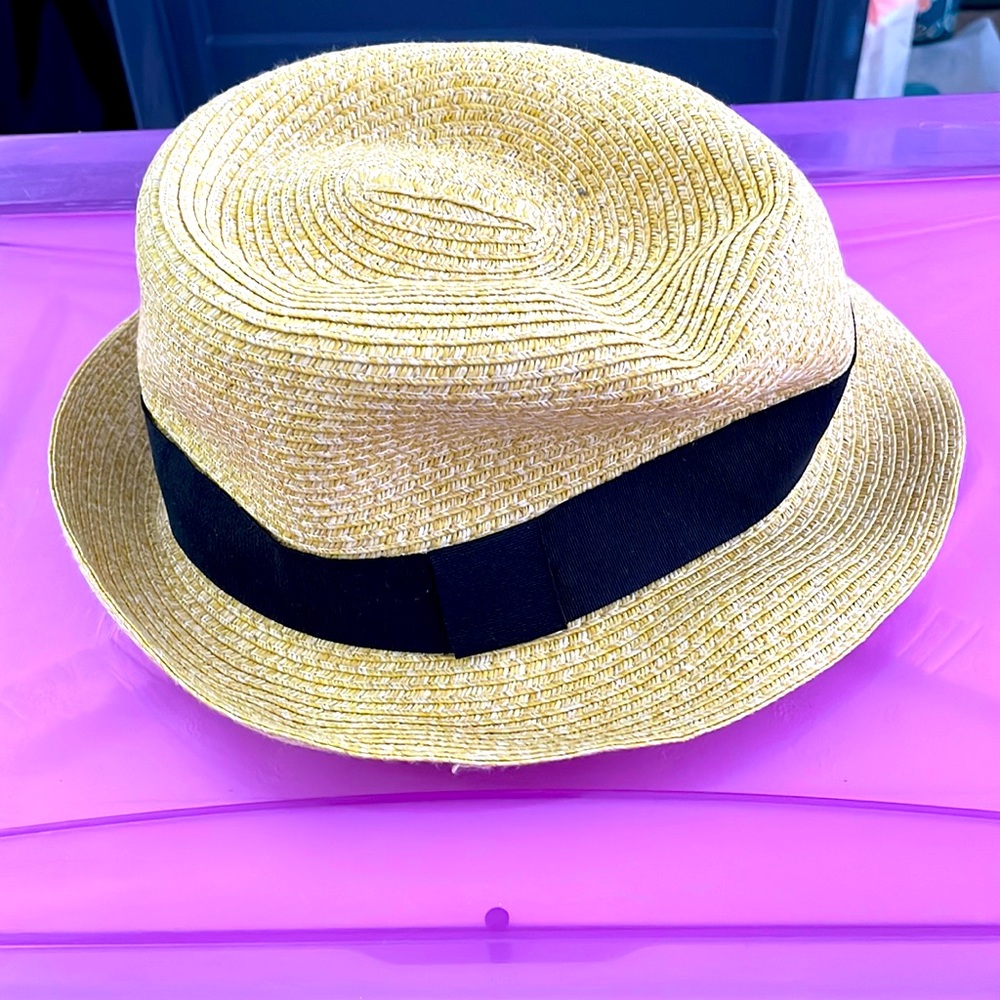 ***SMALL SUN HAT***